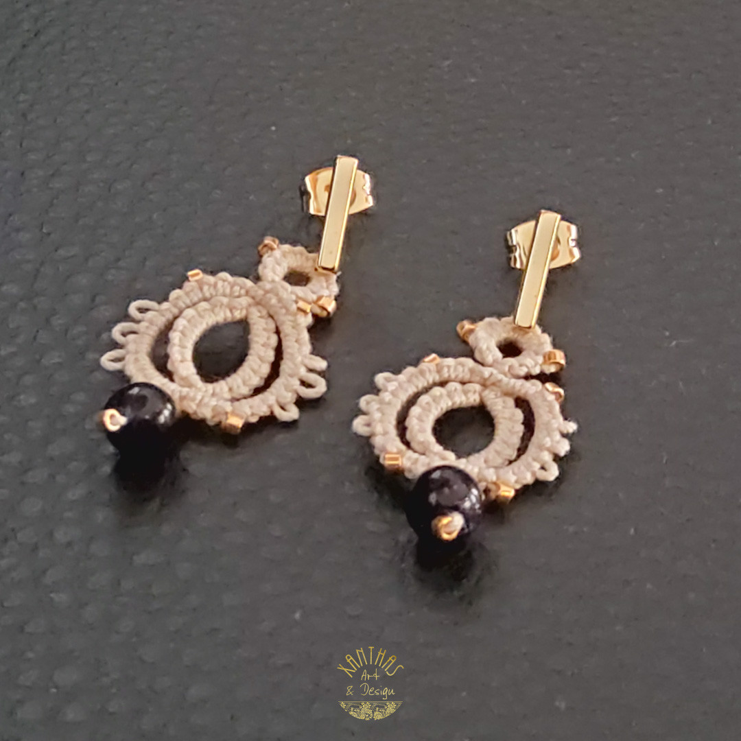 Ohrstecker Lina, beige m. Blaufluss u. Rocailles