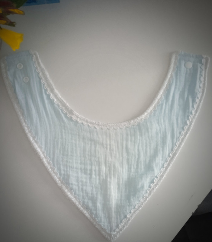 Baby-Kleinkind-Lätzchenschal